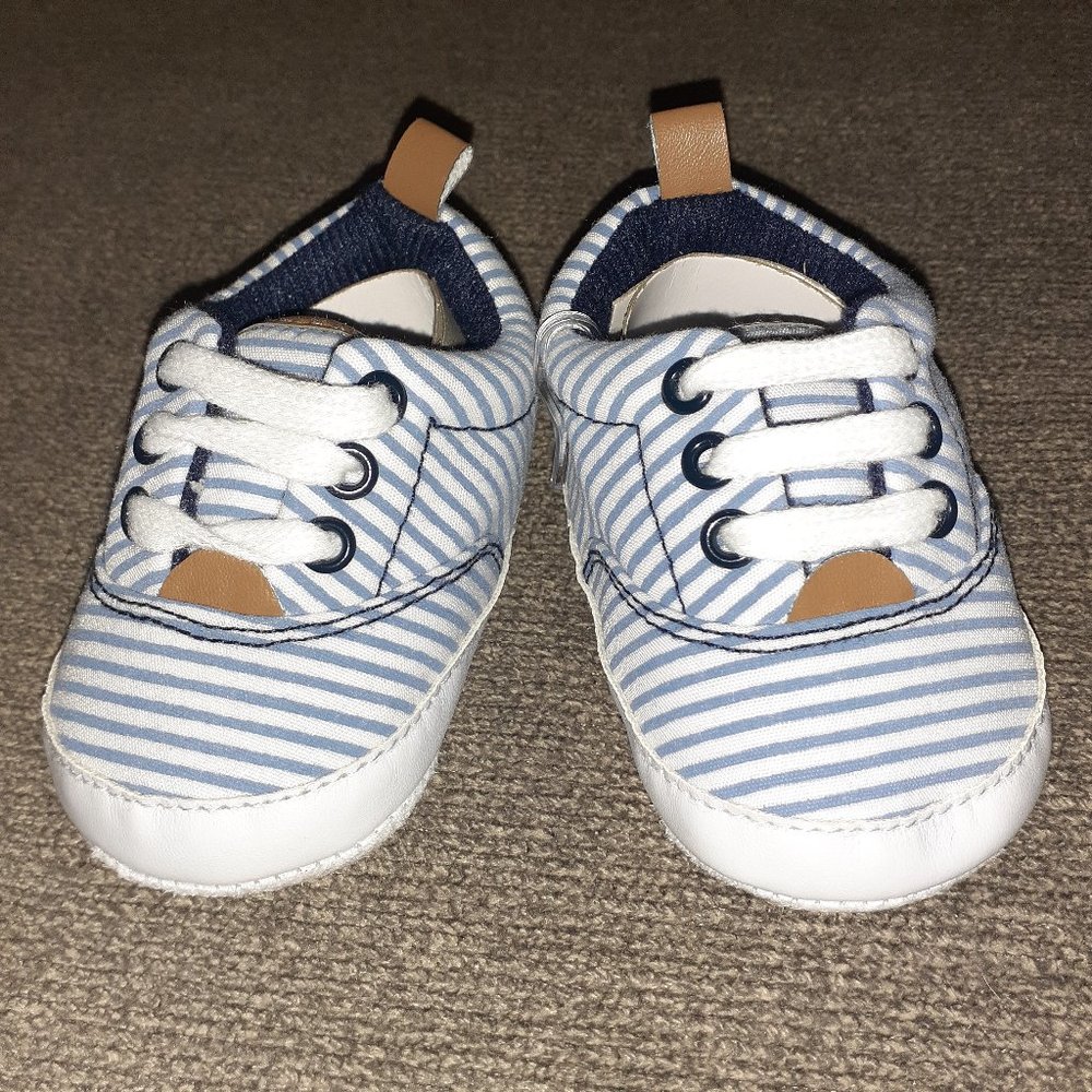 New HB 6-12 month baby Shoes